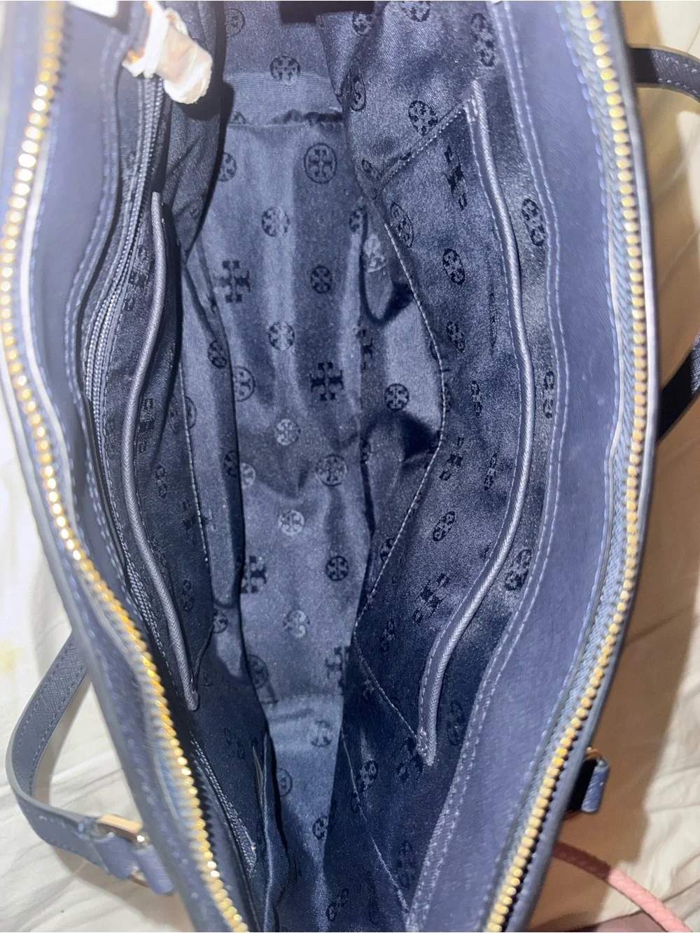 Brand new Tory Burch purse (navy blue)